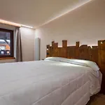 Eco Dimora Baltea - Al Villaggio Di Rumiod 3*