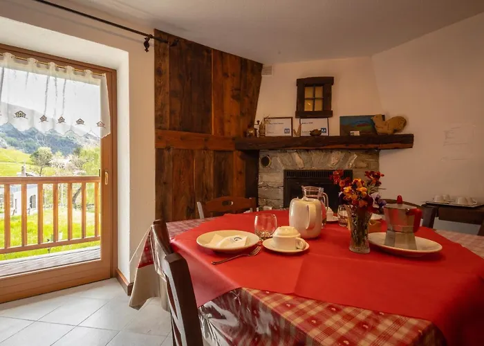 Eco Dimora Baltea - Al Villaggio Di Rumiod 3*