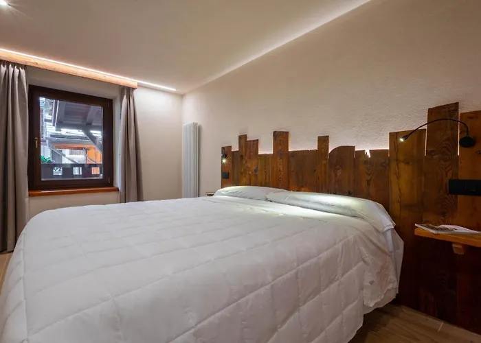 Eco Dimora Baltea - Al Villaggio Di Rumiod 3*